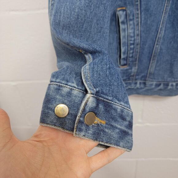 Vintage Jean Jacket - Picture 8 of 9